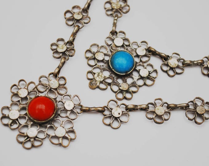 Flower Bib Necklace - Silver filigree - Red Blue glass Cabochon - India - Boho - Statement Necklace