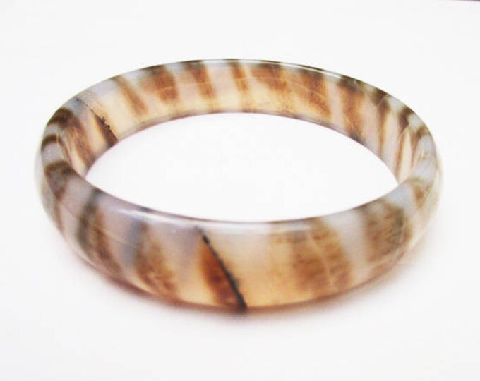 Agate Bangle - Carved Polished Brown and Cream - striped Gemstone bracelet