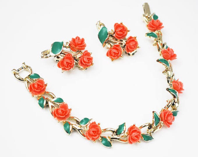 Celluloid flower link bracelet and earring Set - coral flower - green enamel - clip on earrings - Mid Century-