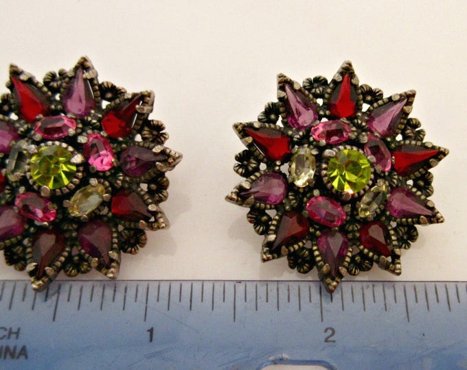 Rhinestone Flower Earrings - Clip on earrings -1954 Hollycraft - purple Green floral