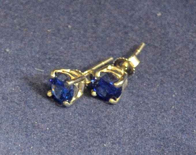 Blue Sapphire Stud Earrings, 6mm Round, Russian Simulates, Set in Sterling Silver E1077