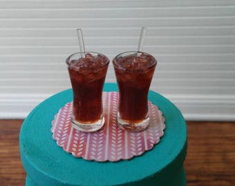 1:12 Miniature Scale Set of Cola