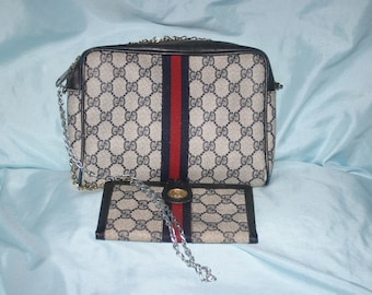 Summer sale see shop for codes Vintage Gucci Cross body / Clutch / Cosmetic bag Free long Wallet included