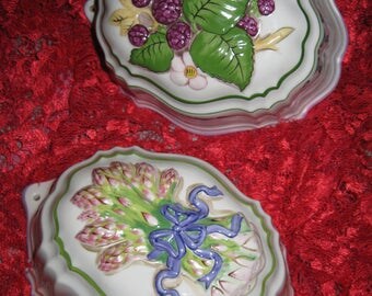 50% Off 2 Cordon Bleu Ceramic Wall Molds Kitchen Decor