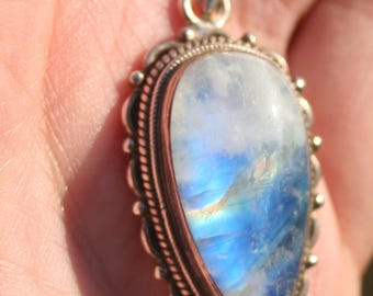 Labradorite Silver Pendant