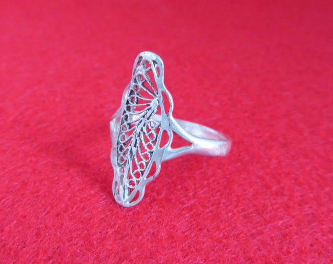 Silver Filigree Ring, Vintage Lacy Sterling Silver Elongated Ring, Size 7