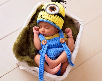 Despicable Me,MINION INSPIRED,crochet minion set,boy photo prop,handmade minion set,baby outfit,photo prop,minion costume,minion hat