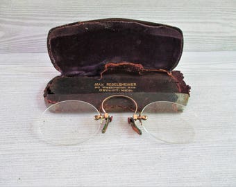 Antique Pince Nez in Case - Max Redelsheimer, Detroit, Mich.