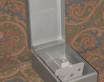 Gray Metal Card File Box 5 1/2 x 8 1/2 Adjustable Vintage Globe W Desk Office Recipe