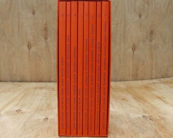 Louis Vuitton City Guide/ European Cities/ Travel Guide Books/ Set of 8