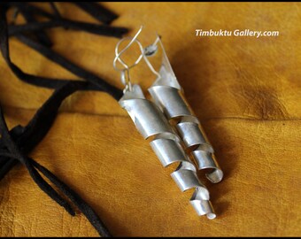 LONG spiral FULANI tribe. bijoux. Earrings. Hand made. Berber tribe Sahara. Ethnic. Boho. African Ethnic. Boho ethniques. bronze spirals