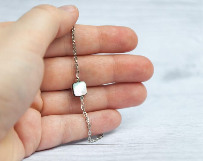 Mother of pearl bracelet, Square bead bracelet, Mother of pearl gift for her, Chain bracelet women, Mother pearl jewelry