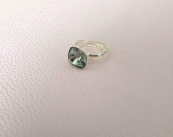 Ring Silver 925 and grey swarovski cabochon