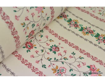 Tissu coton liberty rayures de fleurs fuchsia . x1m