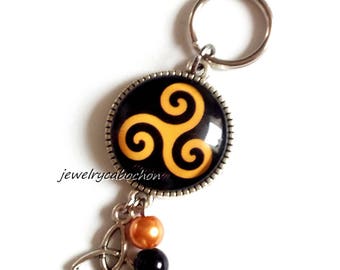 Celtic keyring, keychain triskel black golden, Jewelry bag, triskel cabochon, celtic glass, beads