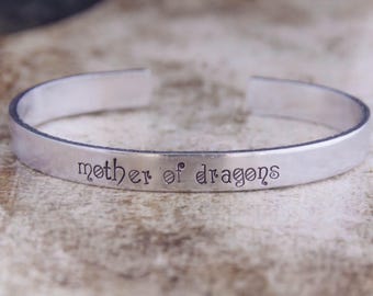 Mother Of Dragons / Game Of Thrones Jewelry / Game Of Thrones Gift / Dragon Jewelry / Daenarys Targaryen / Game Of Thrones Bracelet