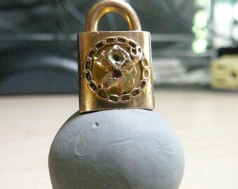 1930 10kt Yellow Gold filled watch fob w. ruby
