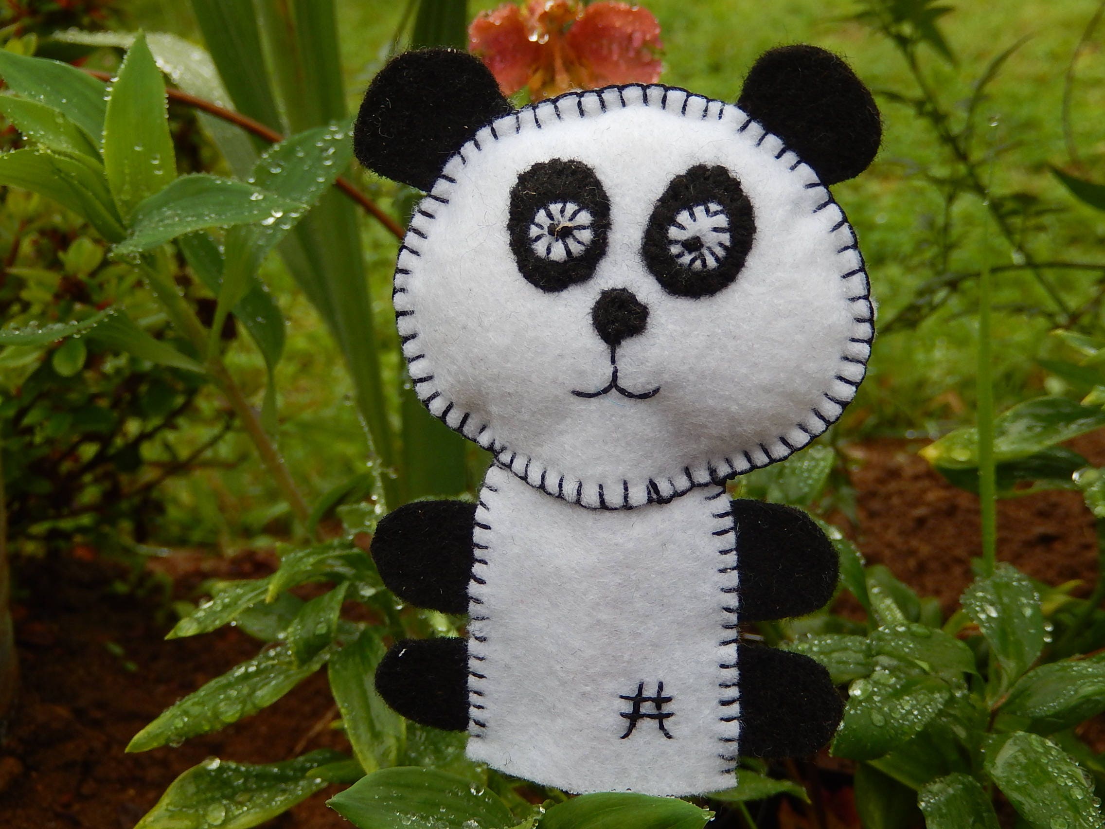 finger panda toy