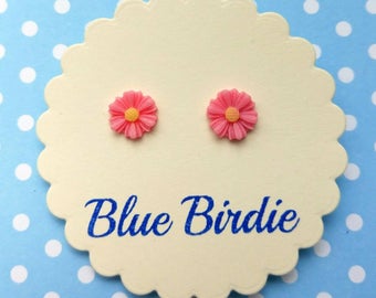 Pink daisy earrings daisy jewellery daisy jewelry daisy stud earrings daisy earrings pink flower jewellery small earrings daisy gift