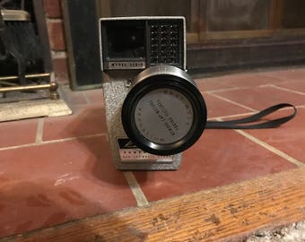 Vintage REVERE Power Zoom Model 118-D Eye Matic Spool 8mm Movie Camera