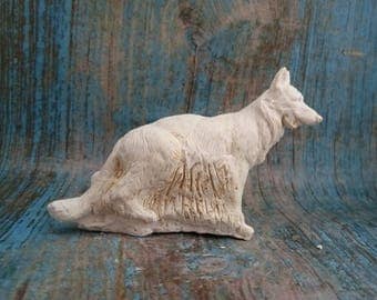 to decorate plaster German Shepherd Dog