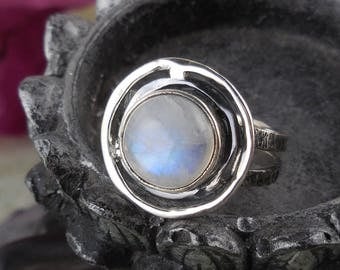 Moonstone sterling silver ring – size 7.75