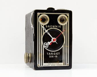 Recycled Kodak Brownie Camera Clock, photographer birthday gift, photo gift, film lovers gift, film clock, photo clock, antique camera clock
