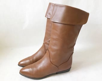 Vintage 80's Bandolino Tall Cuff Boots. Size 8