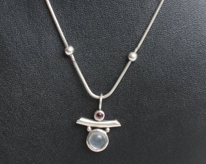 Sterling Modernist Simulated Moonstone Garnet Pendant Necklace Satellite Chain