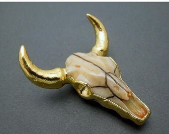 15% off Christmas in July Buffalo Cattle Skull Pendant with Gold Electroplated Trim-- Longhorn Cattle Skull Charm Pendant Made in the USA (S