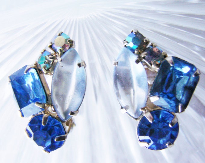 Vintage Rhinestone Clip Earrings / Aurora Borealis / Sapphire Blue / Jewelry / Jewellery