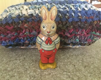 Vintage J. Chein &Co. Wind Up Litho Tin Rabbit -it works-awesome
