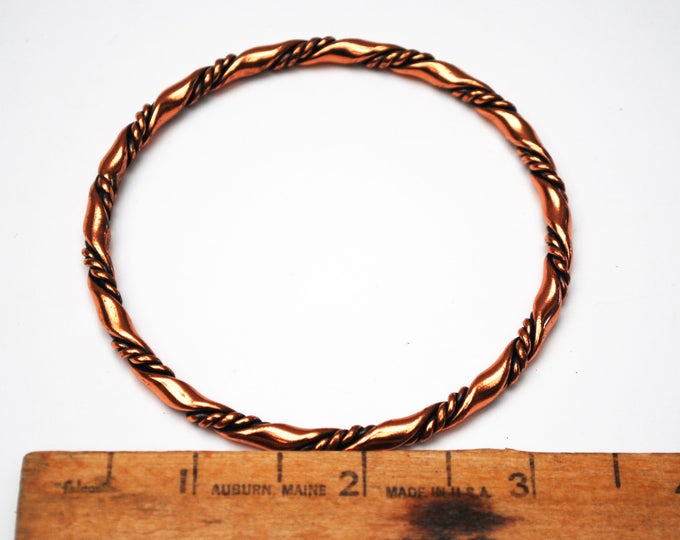 Boho copper bangle - Twisted copper - Ribbed stripped - modern bracelet