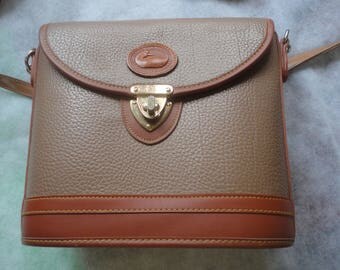 Vintage All Weather Leather Tan Brown Dooney and Bourke Handbag, Dooney and Bourke, Hard Leather Should Handbag, Tan Brown Dooney Bourke