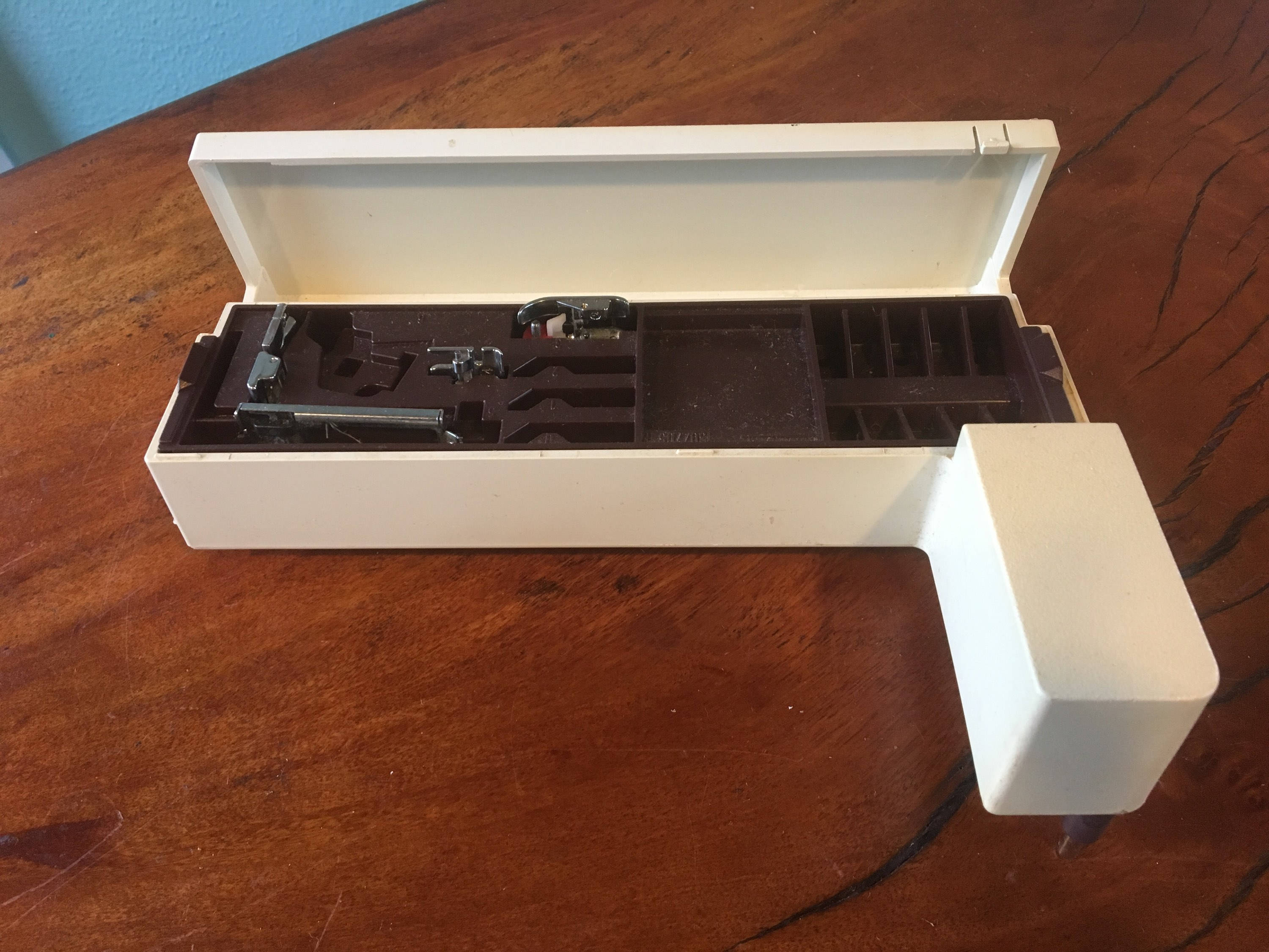 Genuine Pfaff Accessory Tray + 4 Feet For Pfaff Creative Sewing Machine