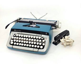 Blue Smith Corona Galaxie XII Twelve Manual Portable 1970's Typewriter
