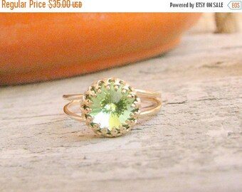 SALE - Peridot ring - Peridot ring gold - Vintage Peridot ring - Peridot cocktail ring - Vintage ring - Green stone ring