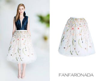Floral ebroidered tulle skirt, floral tulle skirt, romantic skirt, boho, floral pattern, floral lace, tea-length skirt, calf length skirt,