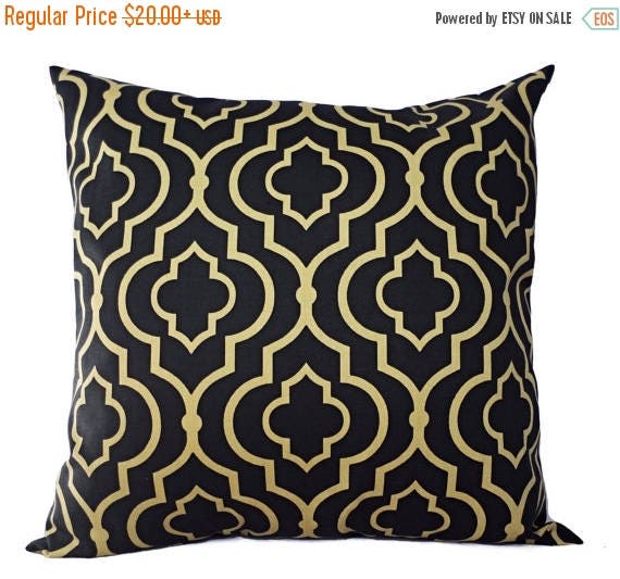 15 OFF SALE Two Decorative Pillow Covers Navy and Gold