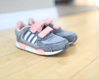 vintage gray & pink leather adidas zx850 sneakers