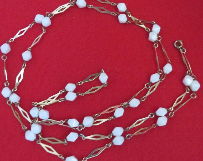 White & Goldtone Flapper Necklace, Long Beaded Necklace, Vintage Goldtone Necklace