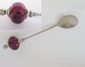 Jelly, caviar spoon featu...