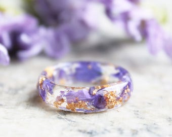 Eco Resin Ring with Natural Pressed Purple Petals and Gold Flakes • Faceted Floral Ring • Clear Ring