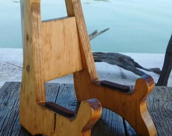 Ukulele Stand RESERVED FOR LAUREKATZ