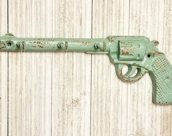 Key Holder, Kitchen Wall Decor, Gun Decor, Gun Gift, Key Holder Wall, Wall Key Holder, Wall Decor, Home Decor Gun Key Hook Rustic Key Hanger