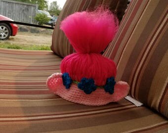 Troll hat, princess poppy and friends