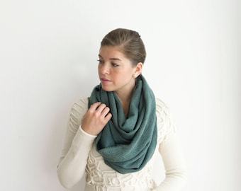 Infinity scarf knitted, Green felted loop scarf, Merino wool neckwarmer, Back to school, Autumn Winter