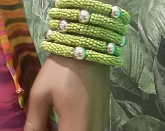 Kissing Woman bracelet from Bali