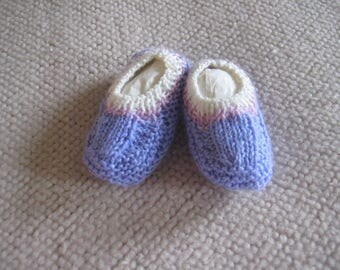 Hand knitted baby booties - blue with pink/white cuff