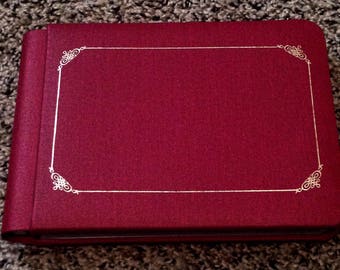 Creative memories photo album new, 5x7 red photo album, new